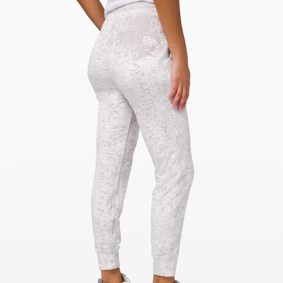 Lululemon Ready To Crush Jogger - Picture 3 of 5